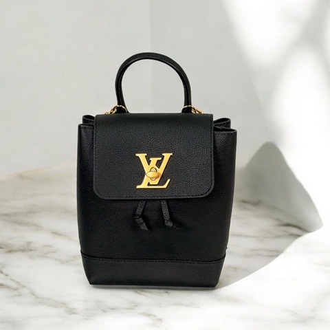 莉亞精品♡ LV M54573 Lockme mini 黑金後背包 二手美包