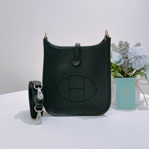 TW4887	Hermes 愛馬仕迷你依芙蓮二代肩帶包包 Mini Evelyne II TC Noir