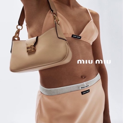 Miu Miu City Calf Cognac 小牛皮肩背包｜附防塵袋