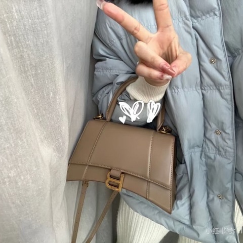 Balenciaga 沙漏包 S號 奶茶色 22.5×14×10 9新 配件塵袋