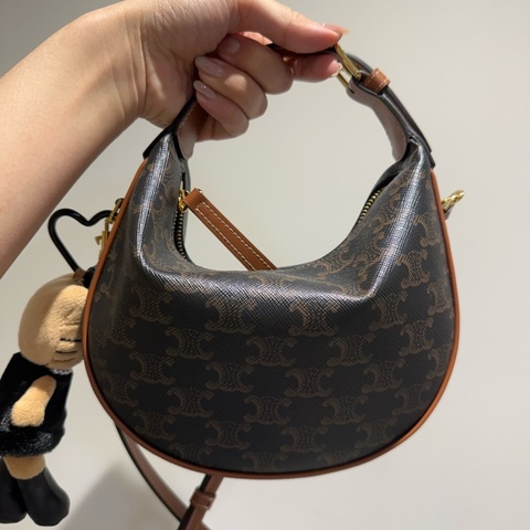 Celine lulu 半月包