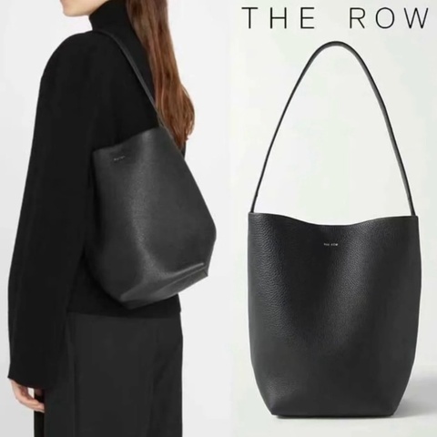 The Row黑色荔枝牛皮中號水桶包