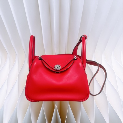 Hermes mini lindy 紅色銀釦 Z