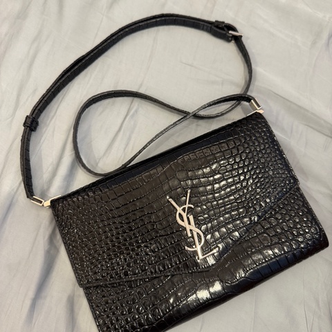 Saint Laurent 聖羅蘭 YSL Uptown 黑色亮面鱷魚壓紋皮革 斜背包
