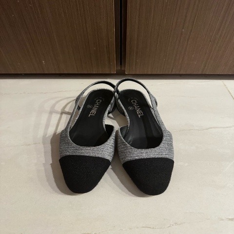 Chanel 平底Slingback