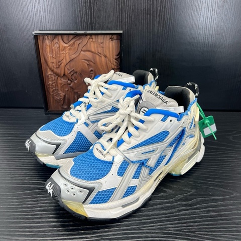 Balenciaga巴黎世家 runner 白藍 44碼