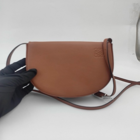 LOEWE羅意威馬鞍包