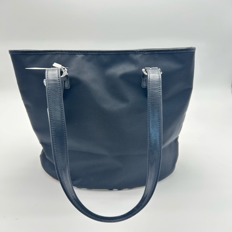 Burberry 巴寶莉 黑水桶 格紋底 內里乾淨手提好。
