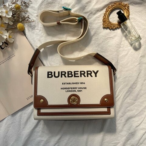 BURBERRY HORSEFERRY 印花帆布NOTE斜背包