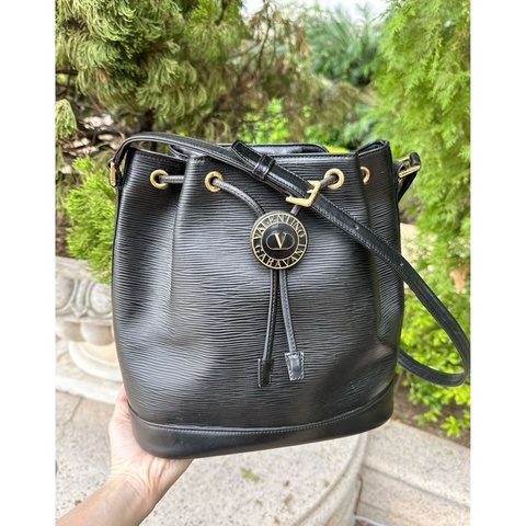 華倫天奴 Valentino Garavani 經典古董 絕版 黑色皮革 水波紋抽繩水桶包  日本中古 bucket bag