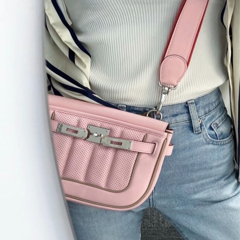 Hermes 櫻花粉銀扣 Berline20  Swift皮