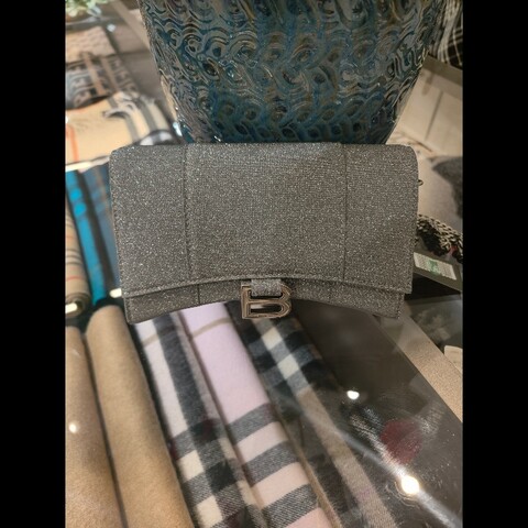 Balenciaga閃銀色斜挎包