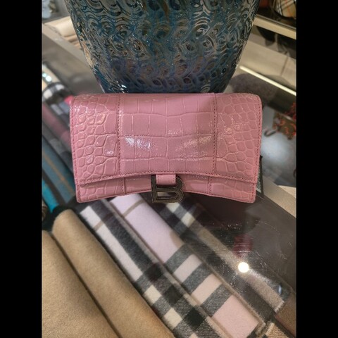 Balenciaga斜挎包