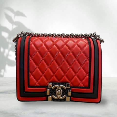 Chanel 限量Boy 20cm