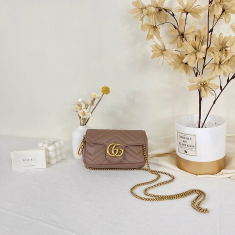 GUCCI Marmont 迷你肩背包 奶茶色