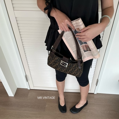 🏷️ Fendi hobo