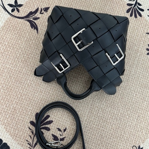 Loewe羅意威 黑銀秀款菜籃子手提包斜挎包 附件：肩帶