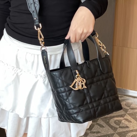 ✨Dior迪奧｜Toujours竪版中號黑金牛皮土著包｜98新25年編碼