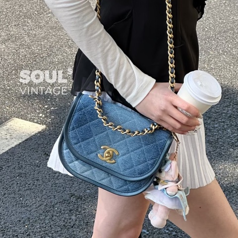 💎Chanel香奈兒｜24S 19 Flap丹寧牛仔藍金扣鏈條包｜小號郵差包｜99新芯片款