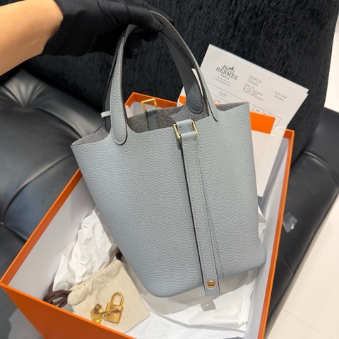 未使用 愛馬仕 Hermes 菜籃子18 雲霧灰Picotin Lock18 K刻