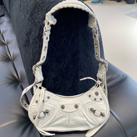 巴黎世家 Balenciaga 白色銀扣Le Cagole XS 機車腋下包 底長22