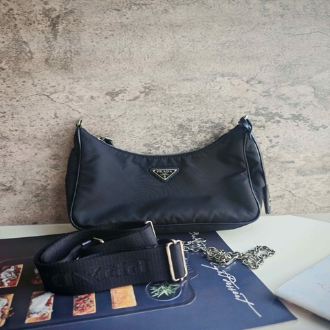 prada 普拉達三合一  缺零錢包