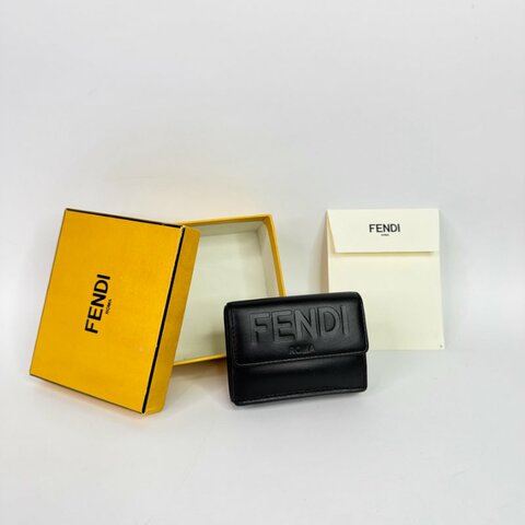 FENDI 微型三摺疊皮夾