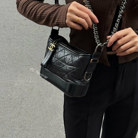 s5571-CHANEL 黑色牛皮小號流浪包A91810