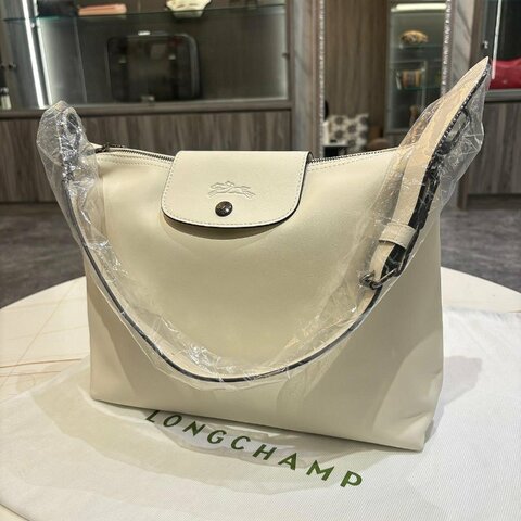 Longchamp Le Pliage Xtra 半月形單肩包 M 號