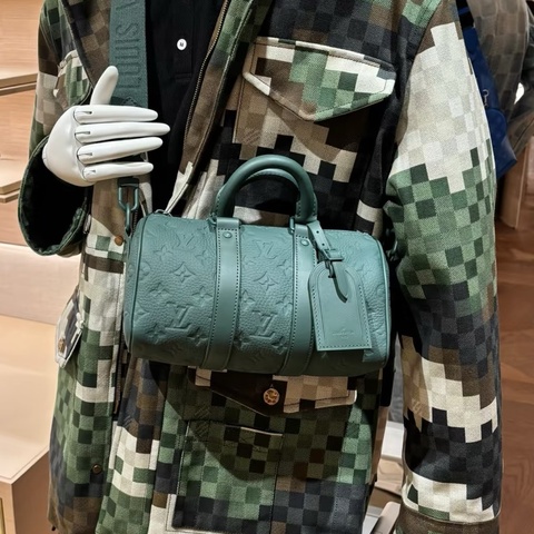 Louis Vuitton路易威登keepall25全牛皮霧湖保齡球包全配🈶台灣購證
