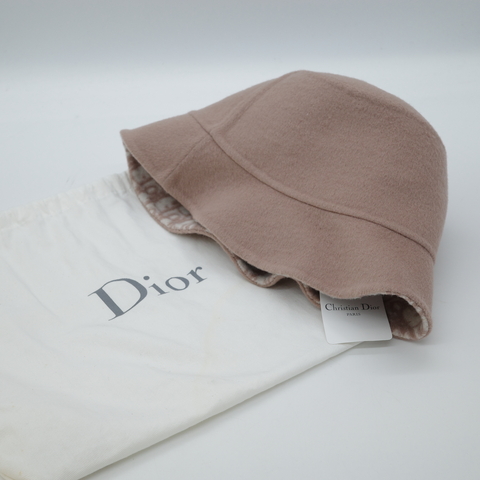 Dior 老花粉紅色毛呢漁夫帽