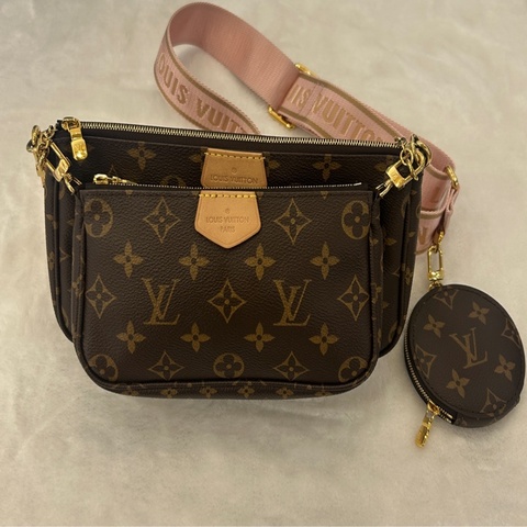 LV Multi Pochette Accessoires 三合一麻將包（93新）