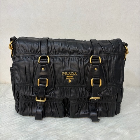 PRADA 黑色全皮抓皺 雙釦 雙口袋 高飛包 高菲包 斜背包 書包 兩用包 肩背包