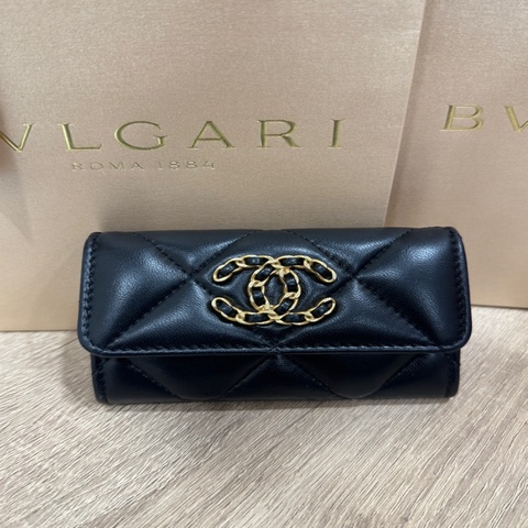 Chanel 19卡包