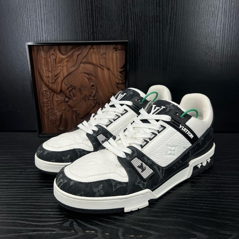 Louis Vuitton路易威登 trainer 黑白牛仔 42碼