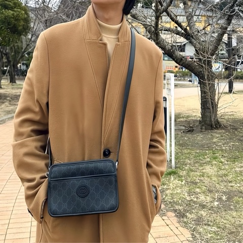 櫃上超熱門款這裡盡然也有😍Gucci黑老花相機包真的太耐看了