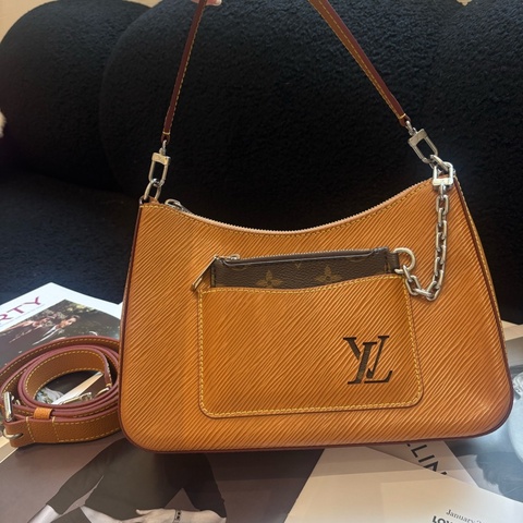 路易威登/Louis Vuitton 焦糖色水波紋腋下包