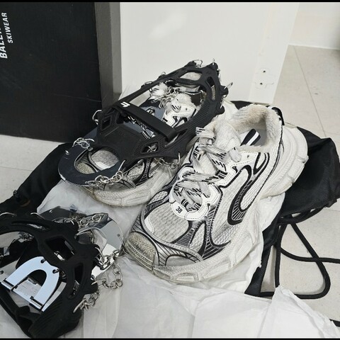 巴黎世家BALENCIAGA 3XL Skiwear冬季滑雪冰爪鞋