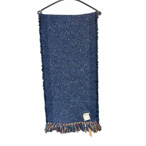 【美收精品】Chanel 刺繡深藍色純羊絨流蘇圍巾 5-557 【隔月月中將轉賣至日本 上架期限30天】