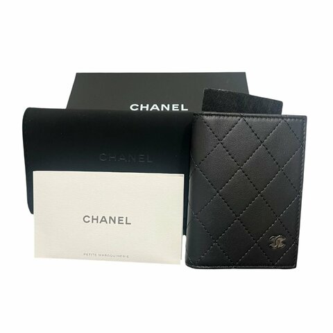 【美收精品】CHANEL 經典雙面皮革卡套 / 證件夾 5-631【隔月月中將轉賣至日本 上架期限30天】