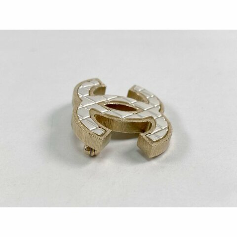 ST06 Chanel 馬特拉斯雙C胸針