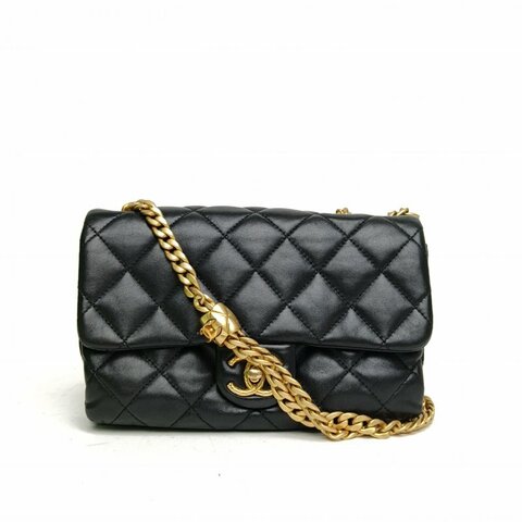 CHANEL 22K口蓋風琴包黑色羊皮晶片開金扣金柱調節扣肩背包