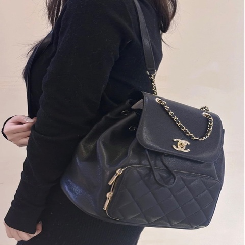 Chanel香奈兒黑金牛皮affinity肩背包雙肩包