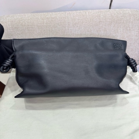 LOEWE 羅意威 Flamenco 束口 黑色 牛皮 mini 小福袋手拿包
