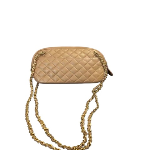 Chanel 金屬鏈條貝殼流浪包