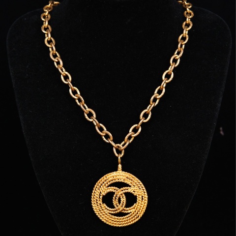 Chanel 92年素金麦穗双C圆形吊坠项链