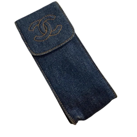 Chanel 牛仔手機包
