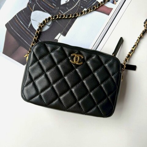🎊不用15萬✨Chanel 黑色羊皮金球mini相機鏈包