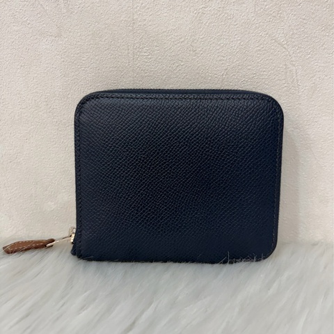 HERMES SILK IN NAVY 深海軍藍多彩 EPSOM絲巾短夾