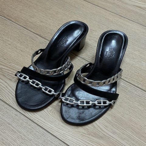 Hermes 豬鼻子 黑銀 涼高跟鞋